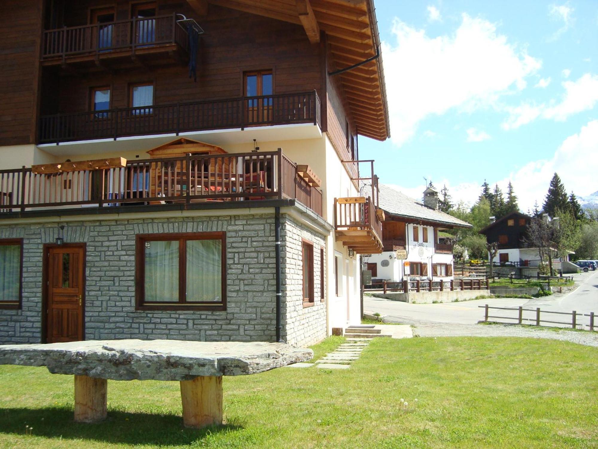 Affittacamere La Falconetta Champoluc Exterior foto